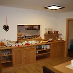 Hotel Garni Dorfblick Sankt Anton am Arlberg