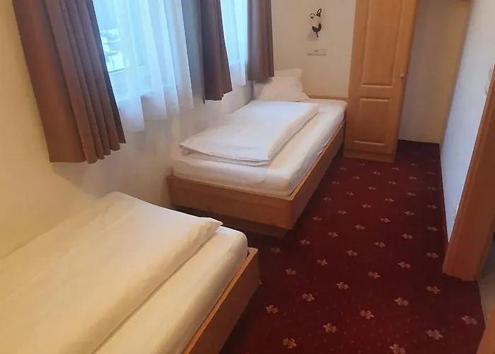 מלון Garni Dorfblick 3*